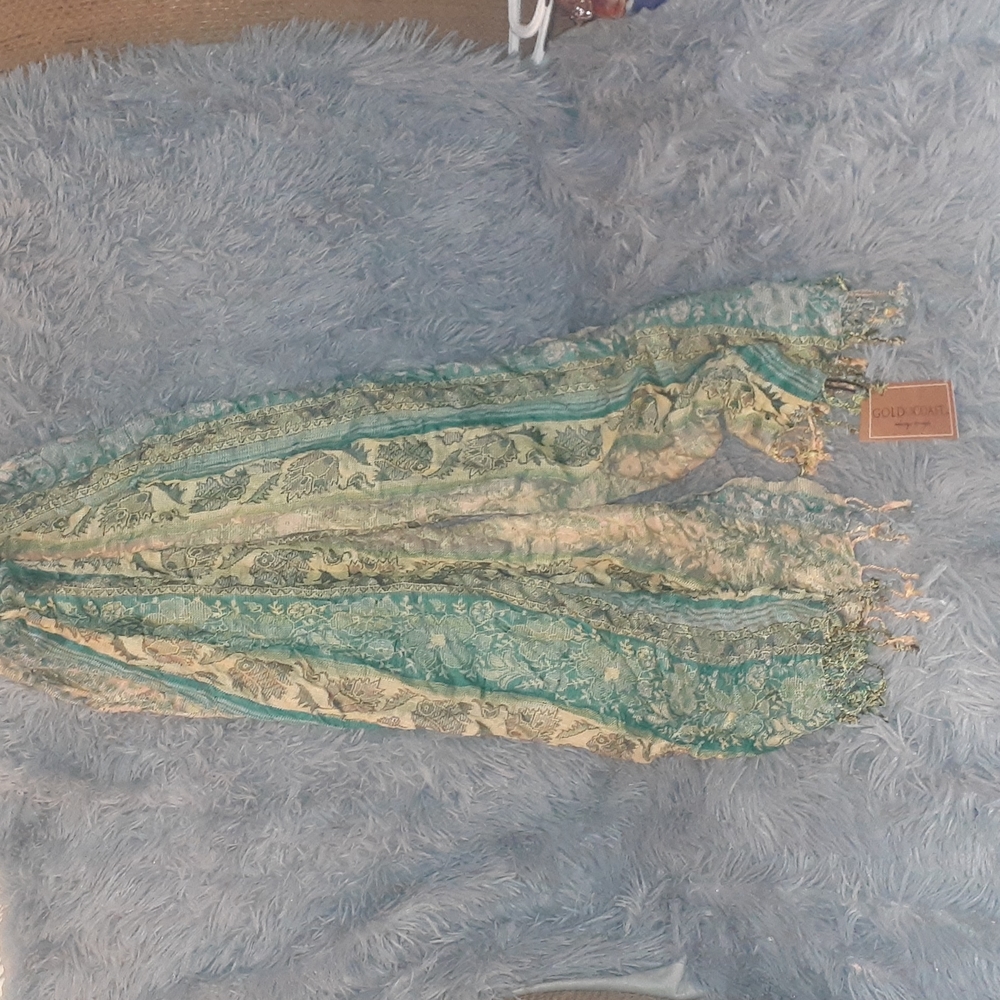 Womens Nwt Scarf
